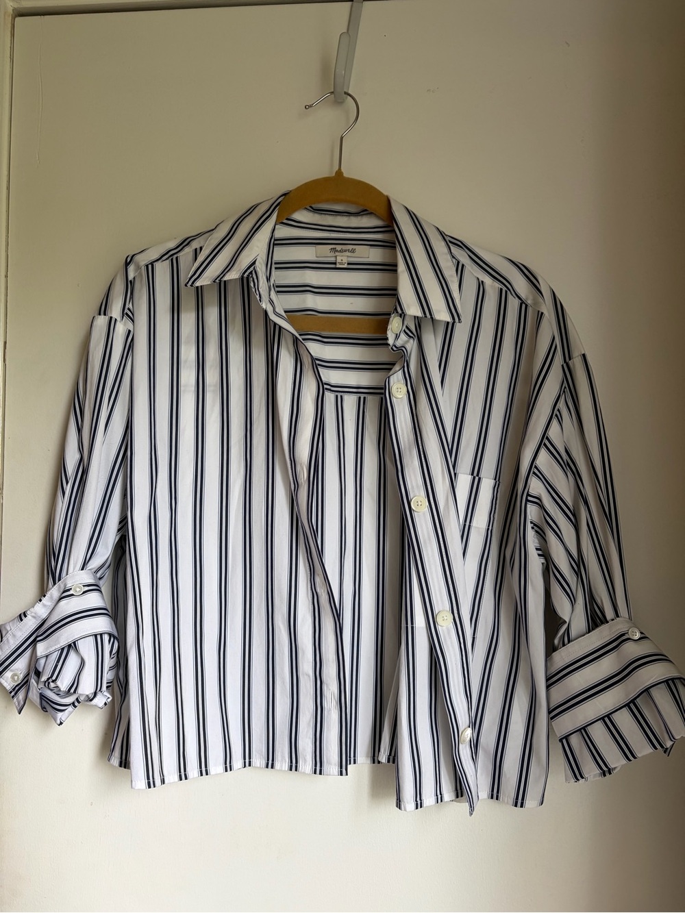Madewell Straight Hem Cropped Boxy Button-Up Shirt in White and Navy